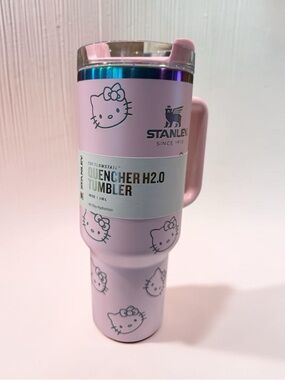 Stanley Pink Hello Kitty Quencher Tumbler with Iridescent Rim 40oz